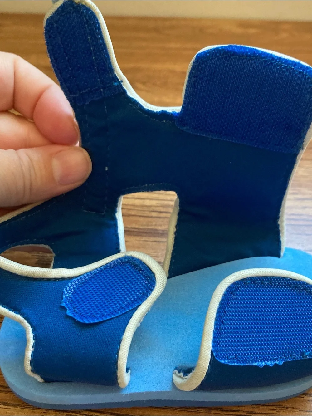 5/$15 USED Disney Blue Mickey & Donald Duck Kids Sandals 12-18 Months
